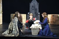 PARCO PRODUCE 2024「破門フェデリコ～くたばれ！十字軍～」フォトコールの様子。