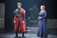 PARCO PRODUCE 2024「破門フェデリコ～くたばれ！十字軍～」フォトコールの様子。