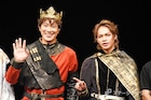 人海戦術で中世ヨーロッパを再現!佐々木蔵之介・上田竜也ら出演「破門フェデリコ」開幕