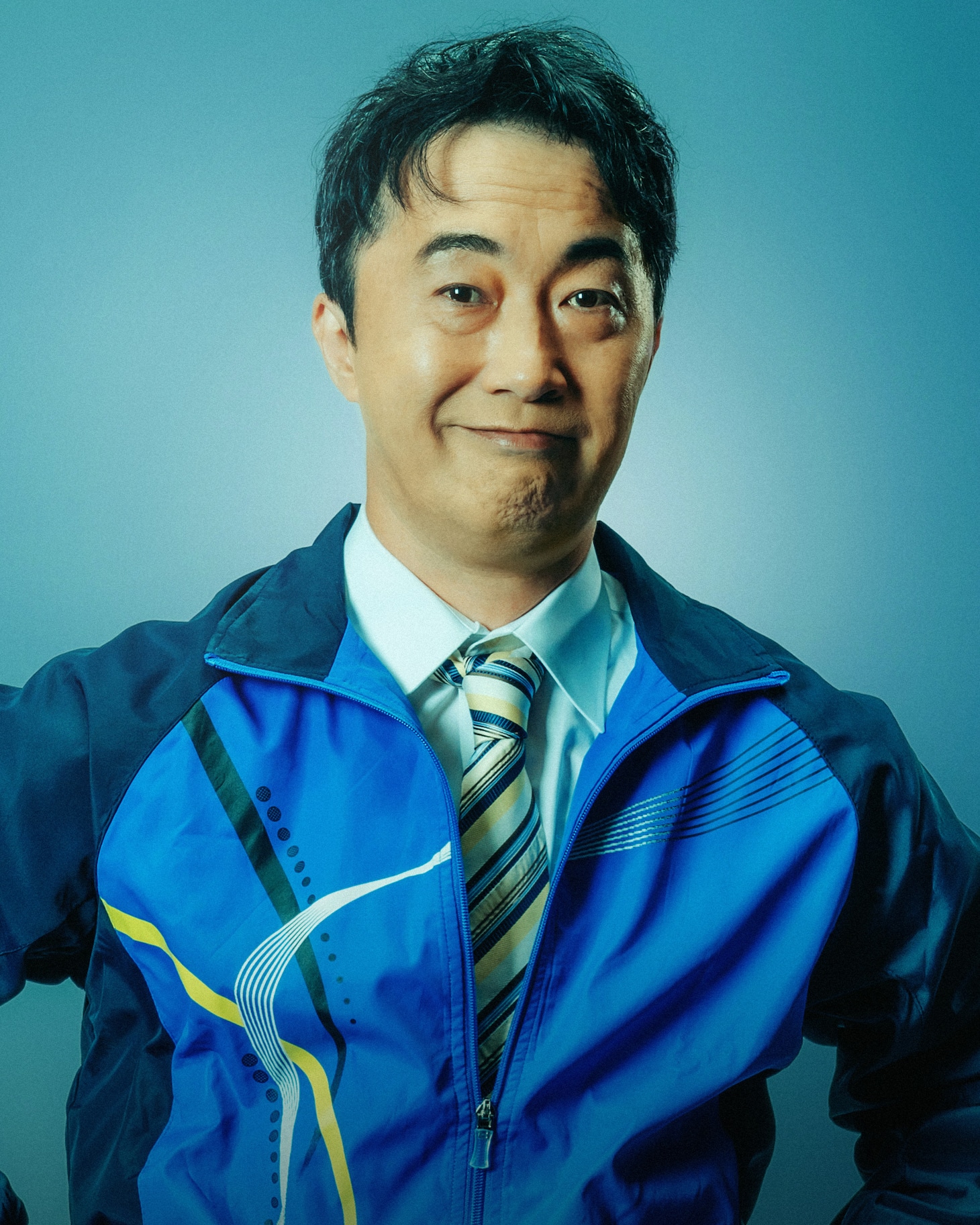 三原有人扮する宮坂。