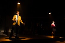 Mrs.fictions「およそ一兆度の恋人たちへ」より。（撮影：赤坂久美）