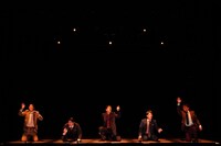 紀伊國屋ホール開場60周年記念公演 KOKAMI@network vol.20「朝日のような夕日をつれて2024」より。（撮影：田中亜紀）