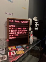 ザタンクのロビーの様子。