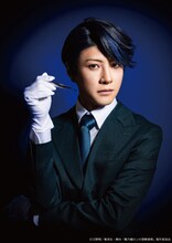 鈴木拡樹扮する翡翠臣疾。