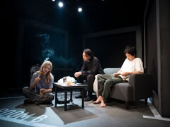 東亰演劇倶樂部の“撮影できる演劇”「 ・ 」開幕、石井友章「ファイナルカット権が皆様に」