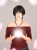 志田音々扮する草摩依鈴。