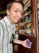 紳士にドアを開けてくれる米吉と、持ち帰りたくなるほどカワイイドアノブ。