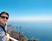 ソラーロ山からの景色をおすそ分け!海と空の境界線が鮮やか。