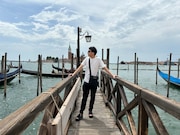 水の都・ヴェネチアにやってきた米吉。物語が始まりそうな1枚!