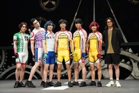 「舞台『弱虫ペダル』Over the sweat and tears」オフィシャル会見より、左から元木聖也、新井將、中島拓人、島村龍乃介、砂川脩弥、北乃颯希、鯨井康介。
