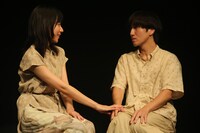 ピンク・リバティ新作公演「みわこまとめ」より。（撮影：中島花子）