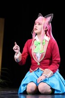 「新・喜劇『おそ松さん』」より、福山絢水演じる橋本にゃー。