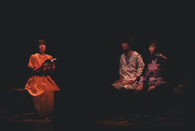 A級MissingLink 第28回公演「富士山アンダーグラウンド」より。（撮影：脇田友）