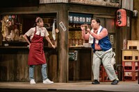 ヨーロッパ企画 第43回公演「来てけつかるべき新世界」より。（撮影：井上嘉和）