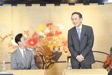 左から坂東玉三郎、片岡仁左衛門。