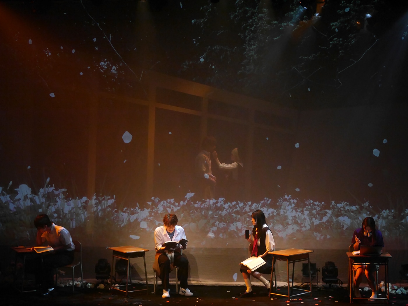 「朗読劇『青野くんに触りたいから死にたい』presented by eeo Stage」より。