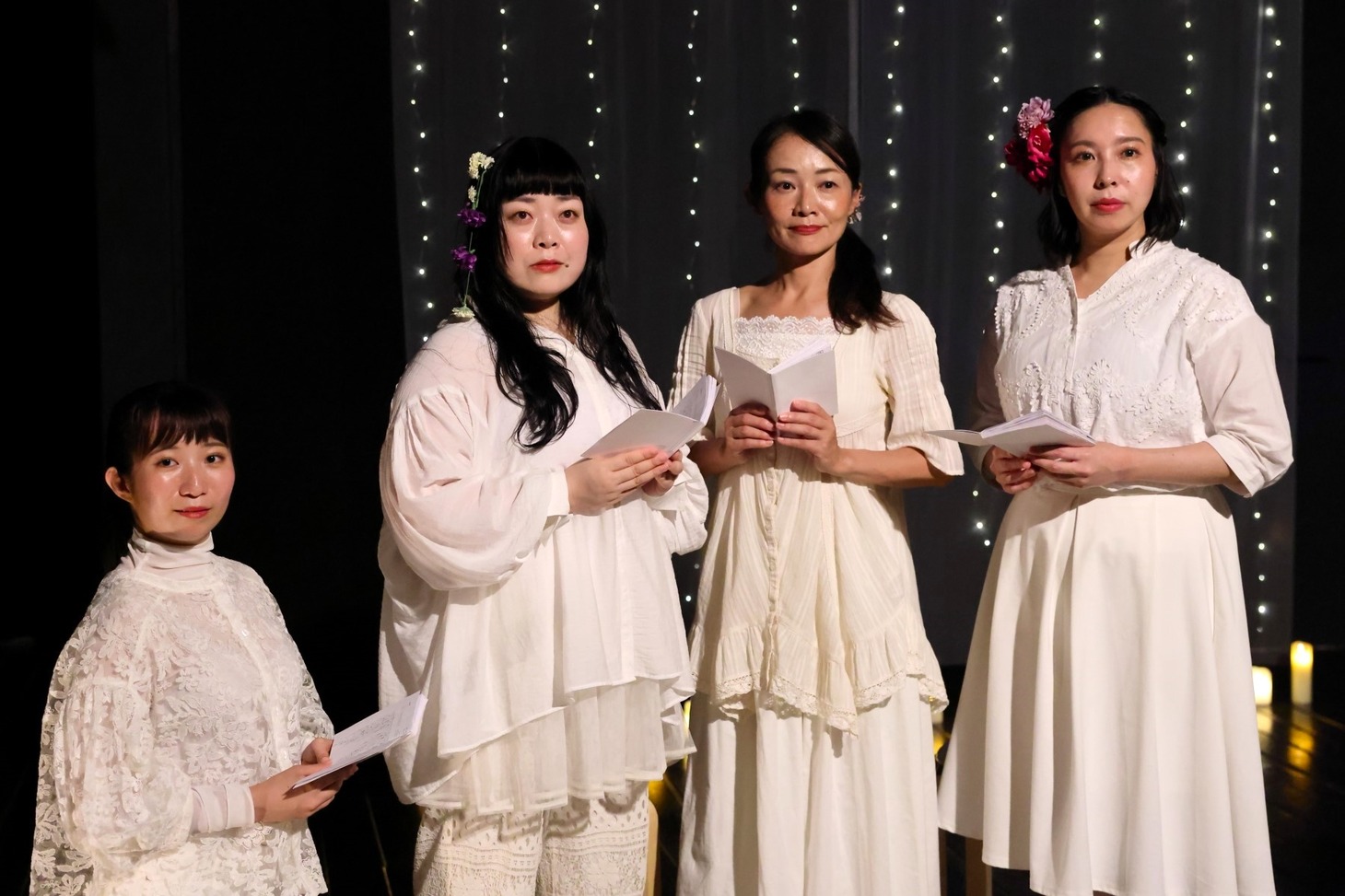 青☆組「青色文庫 -其五、夜長月の童話集-」より。（撮影：伊藤華織）