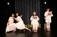 青☆組「青色文庫 -其五、夜長月の童話集-」より。（撮影：伊藤華織）