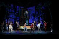 立飛グループ創立100周年記念事業PRESENTS ブロードウェイ・ミュージカル「プリティ・ウーマン」より。（Photo by Jun Wajda）