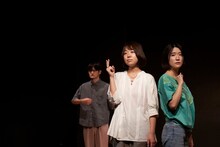 関田育子「up roar」より。（撮影：齋藤さおり）