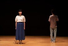 関田育子「up roar」より。（撮影：齋藤さおり）