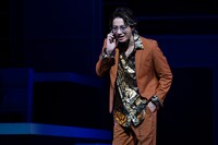 舞台「甘美なる誘拐」より。