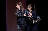 舞台「甘美なる誘拐」より。