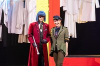 左から七海ひろき、有沙瞳。（撮影：佐藤薫）