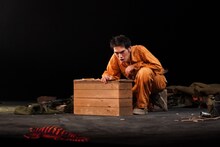 モチロンプロデュース「ボクの穴、彼の穴。W」窪塚愛流×篠原悠伸の彼チームによる公演の様子。（撮影：田中亜紀）