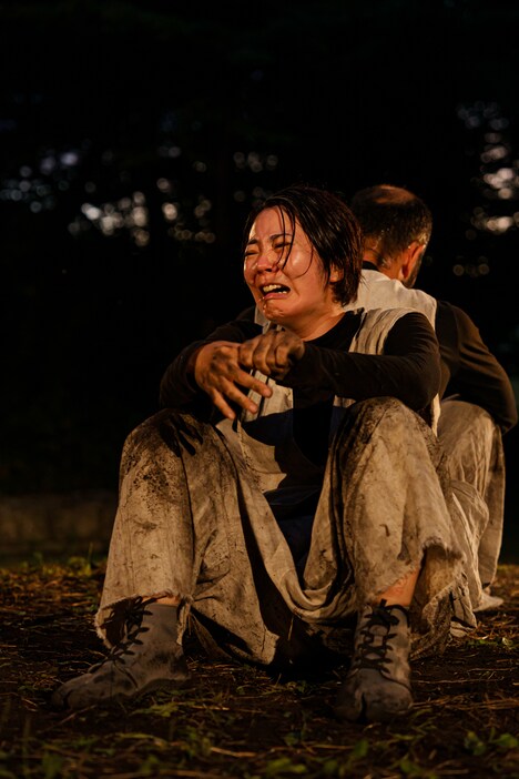 世界劇団「the replication-toyooka edition-」より。（撮影：田所正臣）