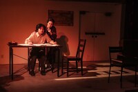 カレーカレーグループ 番外公演「ワーニャ伯父さん」より。（撮影：本庄陸人）