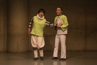 「妖精大図鑑『魔女の一撃』」より。（撮影：福本剛士）