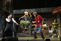Broadway Musical「IN THE HEIGHTS イン・ザ・ハイツ」より。（撮影：引地信彦）