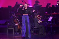 「ニューイヤー・ミュージカル・コンサート」2024年公演より、ジェイ・ハリソン・ジー。（撮影：渡部孝弘）