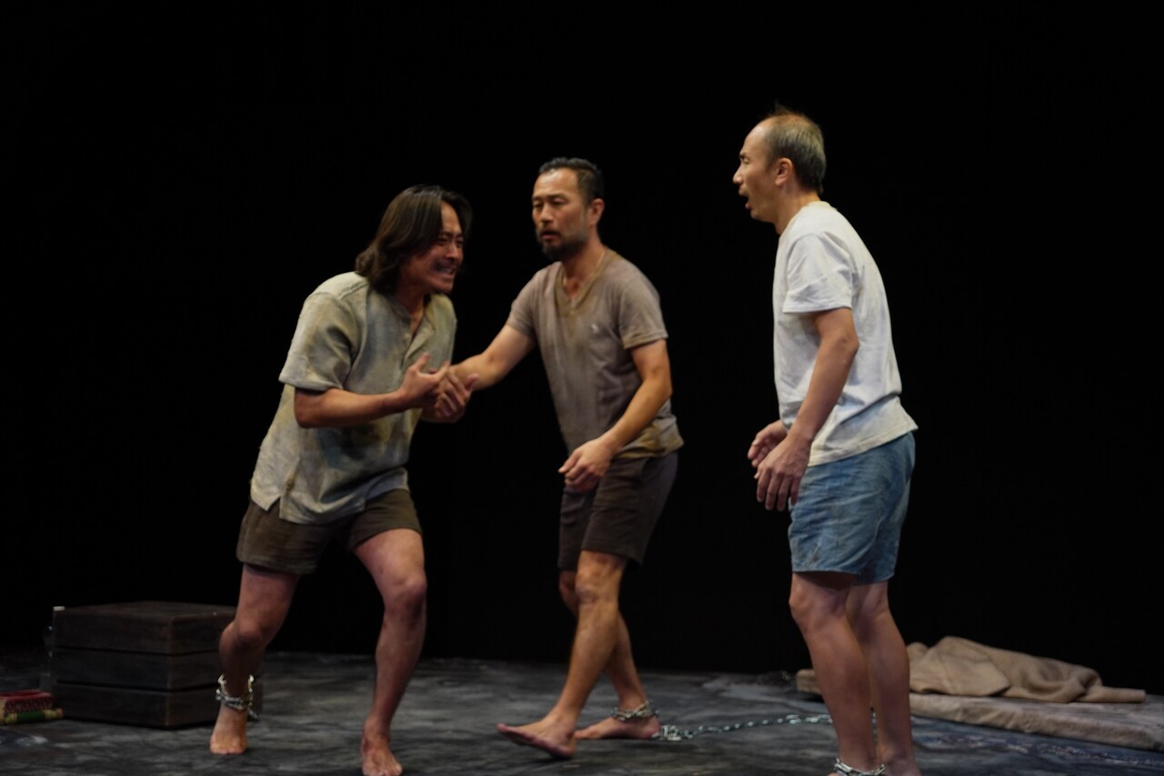 松本祐子ら文学座有志が挑む、“演劇の面白さが詰まった”「Someone Who'll Watch Over Me」開幕