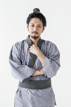 アンジ役の富田翔。