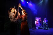 壱劇屋本公演 大阪東京ツアー「トモダチガーデン」より。(撮影:河西沙織)