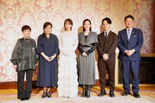 令和6年能登半島地震復興祈念公演「まつとおね」の記者発表より。左から近藤由紀子プロデューサー、小松江里子、蓮佛美沙子、吉岡里帆、中村歌昇、茶谷義隆市長。