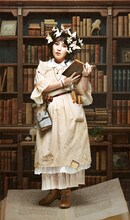 加藤良子のイメージビジュアル。