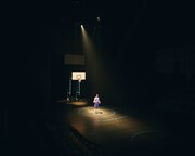 Uzume 第12回公演「『あの春は、いつまでも青い』-永南高校バスケットボール部-」より。