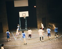 Uzume 第12回公演「『あの春は、いつまでも青い』-永南高校バスケットボール部-」より。