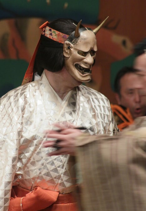 能「葵上」より。(撮影:渡辺真也)