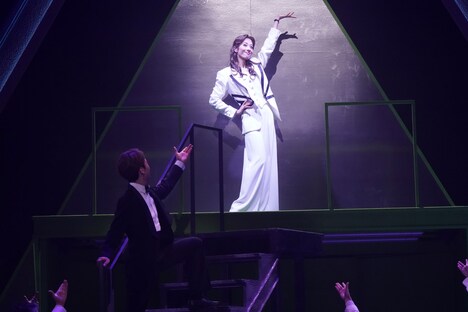 ミュージカル「9 to 5」より。