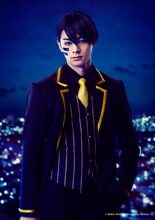 立花裕大扮する無陀野無人。