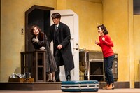 「裸足で散歩」より。（撮影：岡千里）