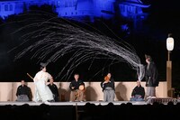 「大阪城西の丸薪能2024」より。