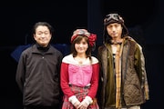 「セツアンの善人」初日前会見より、左から白井晃、葵わかな、木村達成。
