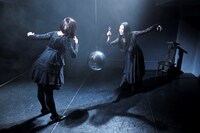 池の下の公演より。