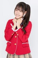 来栖トア役の仲村悠菜。