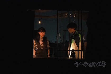 projecttiyo「手のひらの町、夜更かしの王様」より。（撮影：朋佳）